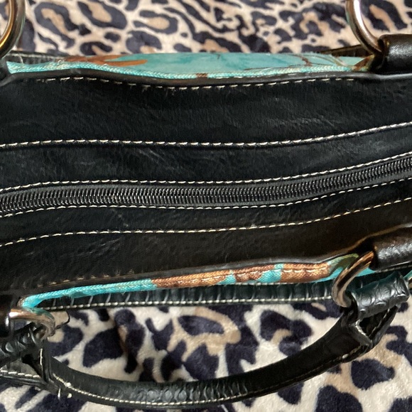 P & G Western Studded Black and teal Camo purse - Picture 8 of 11